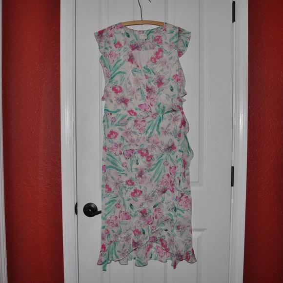 New A.N.D Floral Short Sleeve Ruffle Wrap Dress A3 - Picture 4 of 8